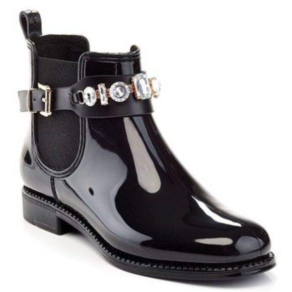 Rain boots - Picture 1 of 4